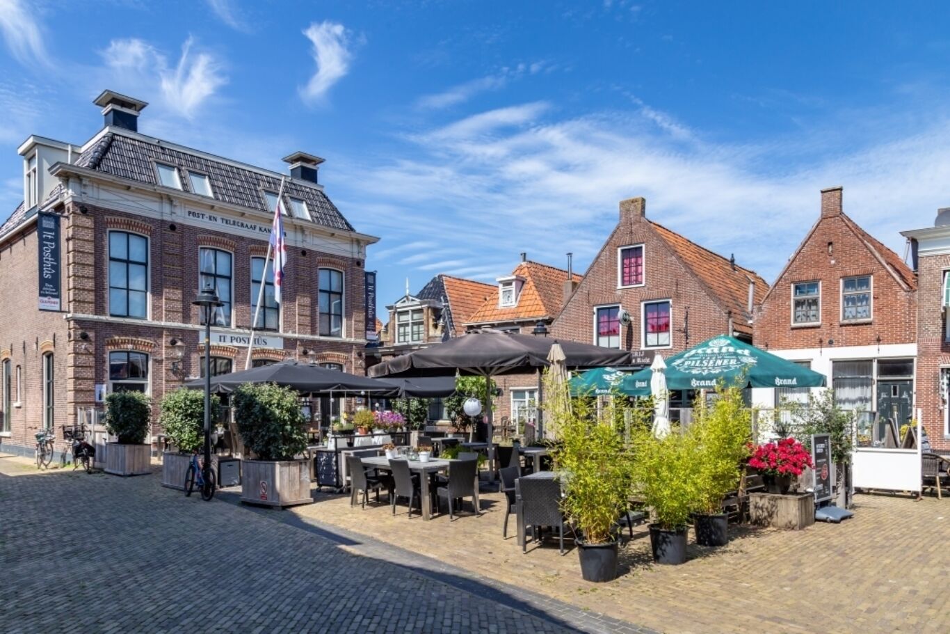 Pandje met terras Noord Holland