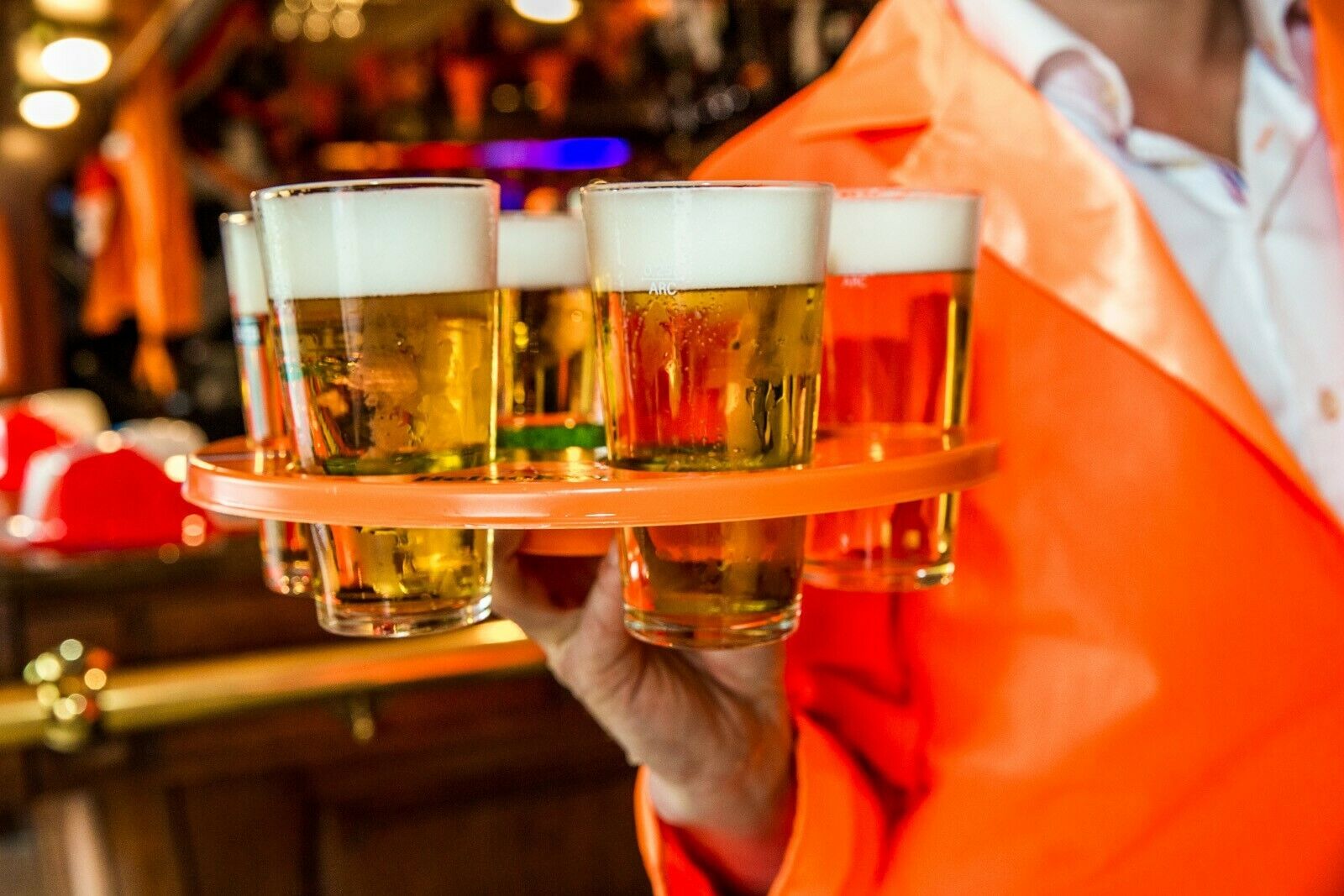 KHN | Mag ik alcoholvrij bier schenken aan jongeren onder de 18?