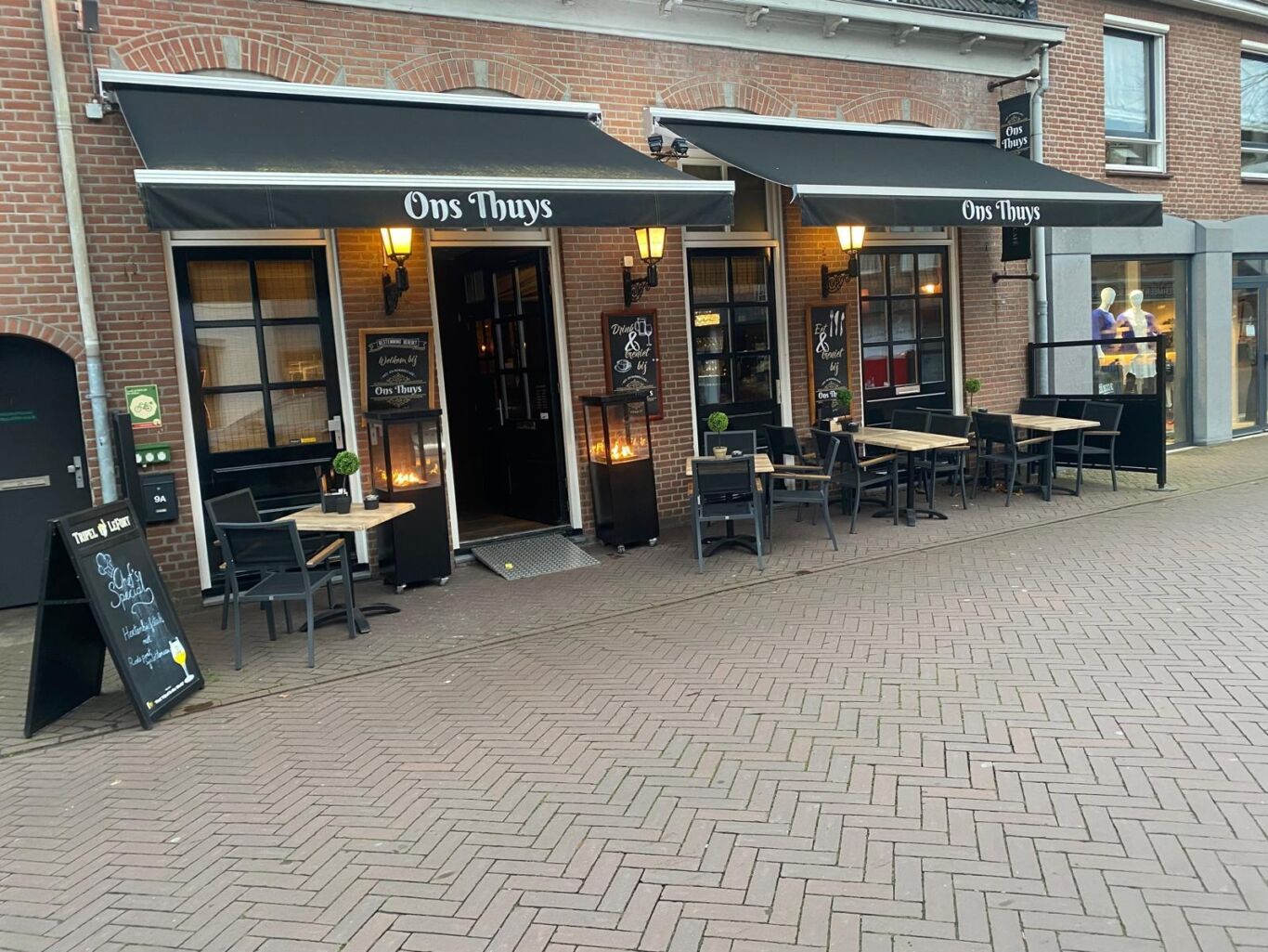 ONS THUYS BUITENAANZICHT 02